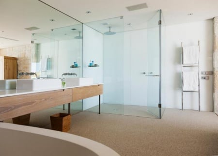 R&eacute;novation de salle de bain r&eacute;ussie : &eacute;tapes et conseils pratiques